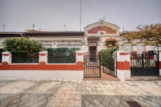 Maison jumelée à Campo de la Juventud. Casa en venta en palencia