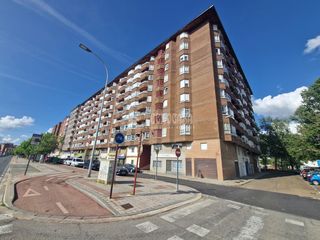 Pis a Avenida de Madrid. Piso en venta en palencia