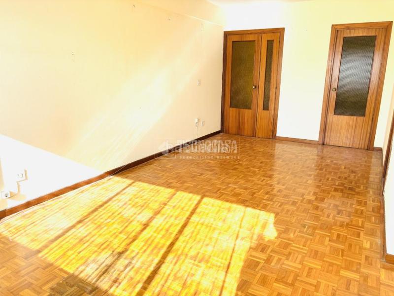 Foto 65835897-25c8-432b-b770-c3779d5a71e5. Flat with heating in Ciudad Jardín - Parque Roma Zaragoza