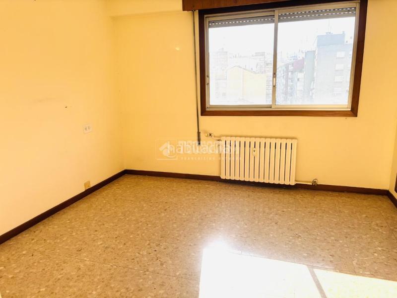 Foto 696cf6d3-1e2a-463c-bce1-43d2831e121f. Flat with heating in Ciudad Jardín - Parque Roma Zaragoza