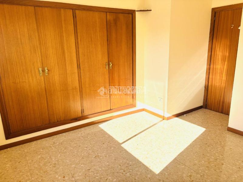 Foto d20efea3-dafb-4212-9eb9-36d3018b6624. Flat with heating in Ciudad Jardín - Parque Roma Zaragoza