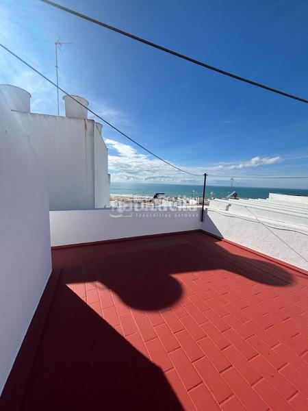 Foto 2cde901f-4f54-4ff9-9294-ae3bea9581e3. Piso  en venta en Conil Conil de la Frontera