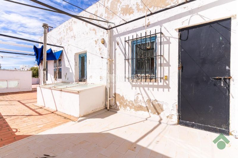 Foto 04504a57-1d6e-499f-82cf-696d0f148510. Edificio  en venta en Conil Conil de la Frontera