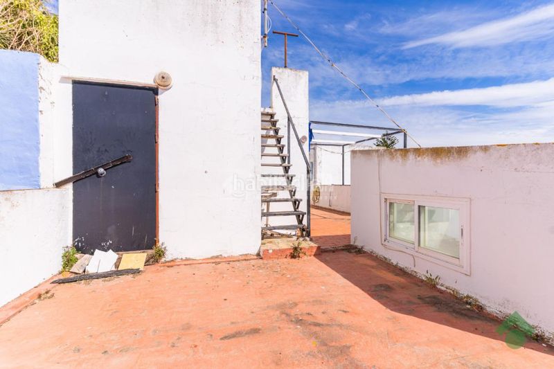 Foto 27fc602f-ca79-4b22-98a5-354b983a57c6. Edificio  en venta en Conil Conil de la Frontera