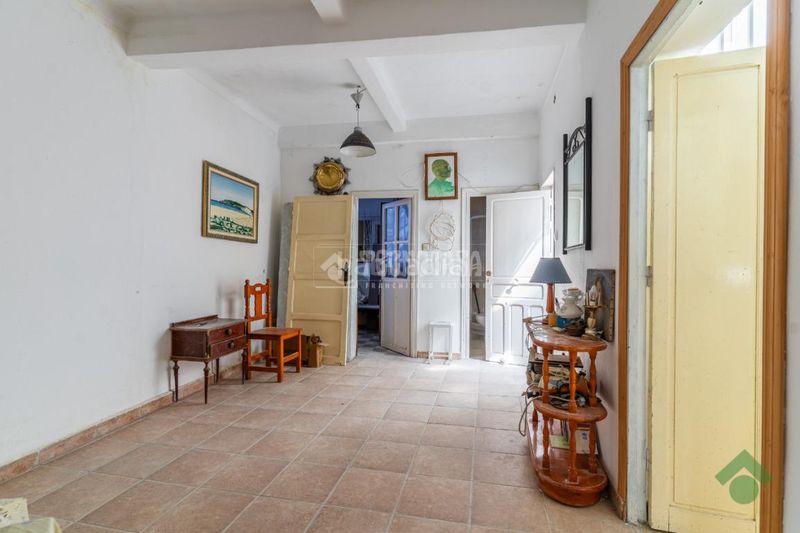 Foto 40acad7b-1269-4720-b079-31fa0aa34178. Edificio  en venta en Conil Conil de la Frontera