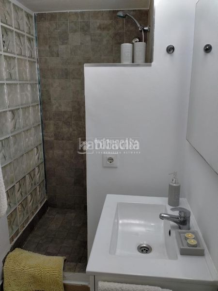 Foto a618d2e7-1bcd-47a3-a7c2-fb08641a7c01. Piso  en venta en Conil Conil de la Frontera