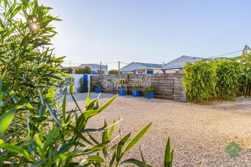 Foto df77dd46-cc75-4e9d-bd84-103bc8921ecd. Edificio  en venta en Conil Conil de la Frontera