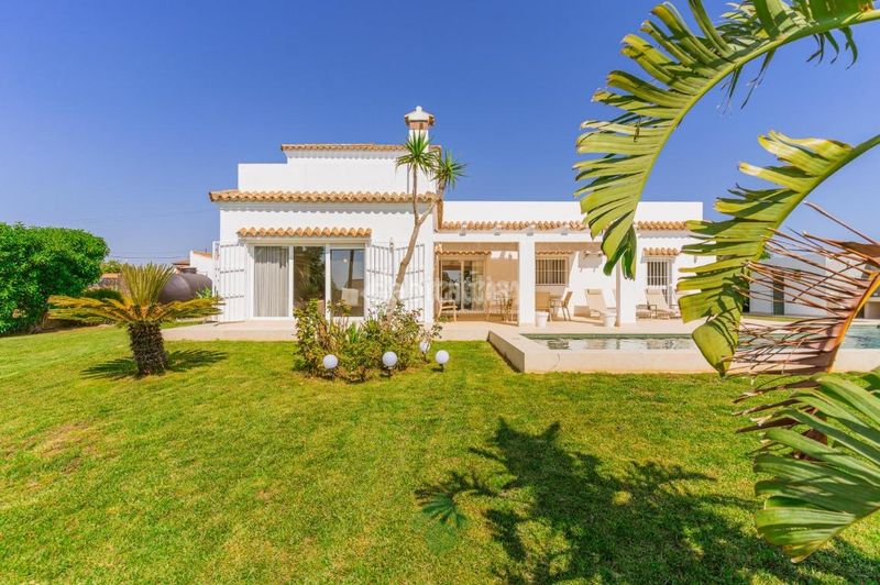 Foto 44766310-96df-44e0-9dd1-fc47d62cbb12. Casa  en venta en Barrio Nuevo Conil de la Frontera