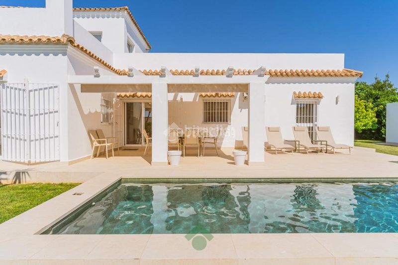 Foto 625c545e-b2d8-4336-911d-e1eb16802b37. Casa  en venta en Barrio Nuevo Conil de la Frontera