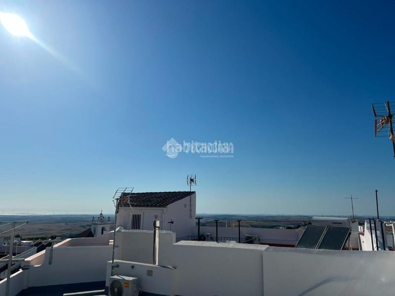 Foto 0185a197-d04d-4fa3-a475-514bc9fb8487. Casa aparellada amb calefacció a Medina Sidonia