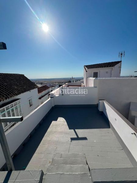 Foto 7a9226ad-7fb5-4467-9970-4cb203b95b29. Casa aparellada amb calefacció a Medina Sidonia