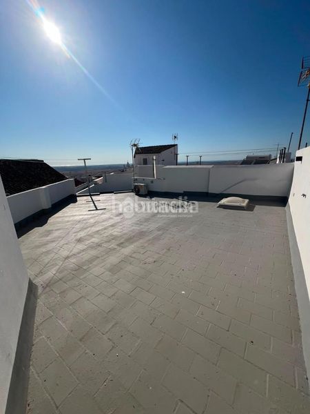 Foto b63181d5-85e8-4f43-a527-ef063f23a6fc. Casa aparellada amb calefacció a Medina Sidonia
