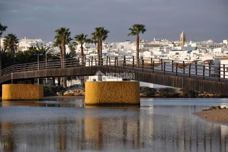 Foto cb3b9df0-b93f-406d-aad8-8d287fce8f71. Àtic amb calefacció a Conil Conil de la Frontera