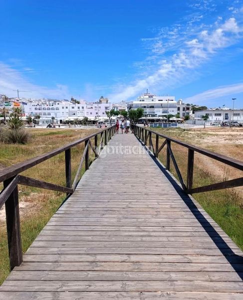 Foto 3fa3f4b7-00a2-4bf9-b06e-24a4d3042894. Àtic amb calefacció a Conil Conil de la Frontera