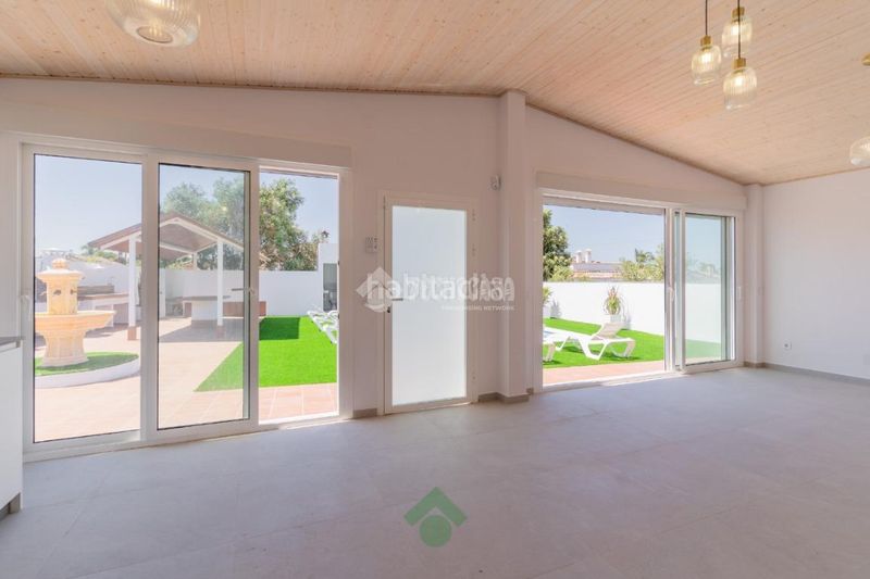 Foto abddaaff-c0f1-43c1-8ede-735f34e44a5a. Masia a Barrio Nuevo Conil de la Frontera