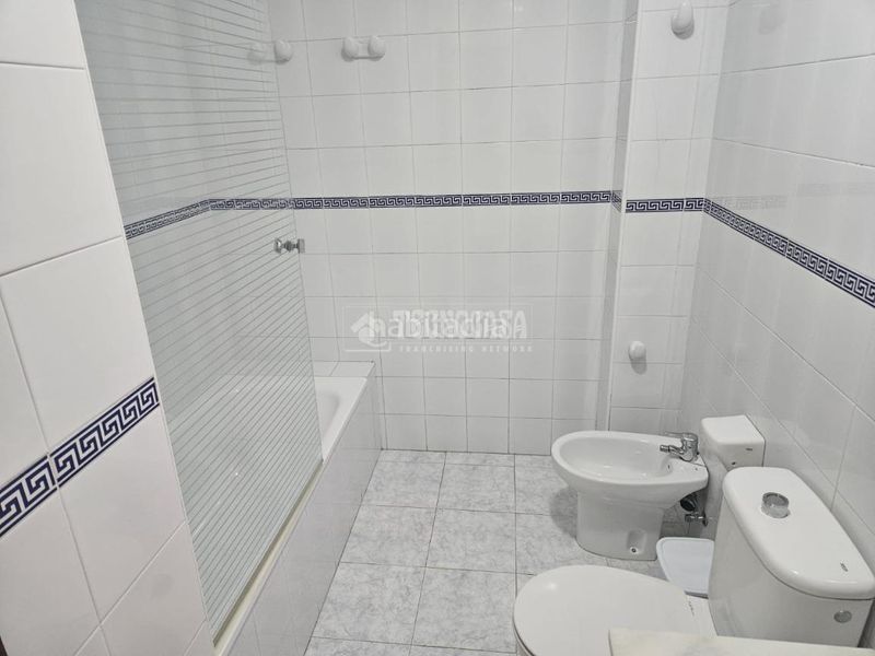 Foto 5836dc27-2fbc-4eb6-90d8-c22c140a0e6e. Rent flat in Conil Conil de la Frontera