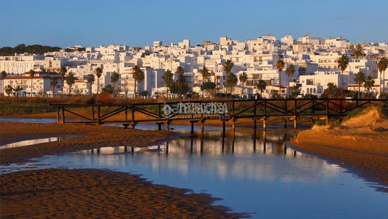 Foto 6b200595-7072-4975-87d9-e8c0f1808f34. Rent flat with heating in Conil Conil de la Frontera