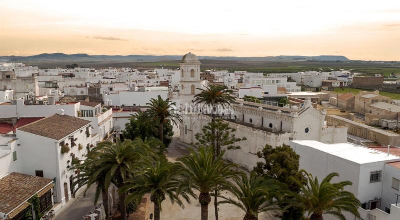 Foto 34fc5c1d-311f-4aab-903b-49532728a329. Piso  en venta en Conil Conil de la Frontera