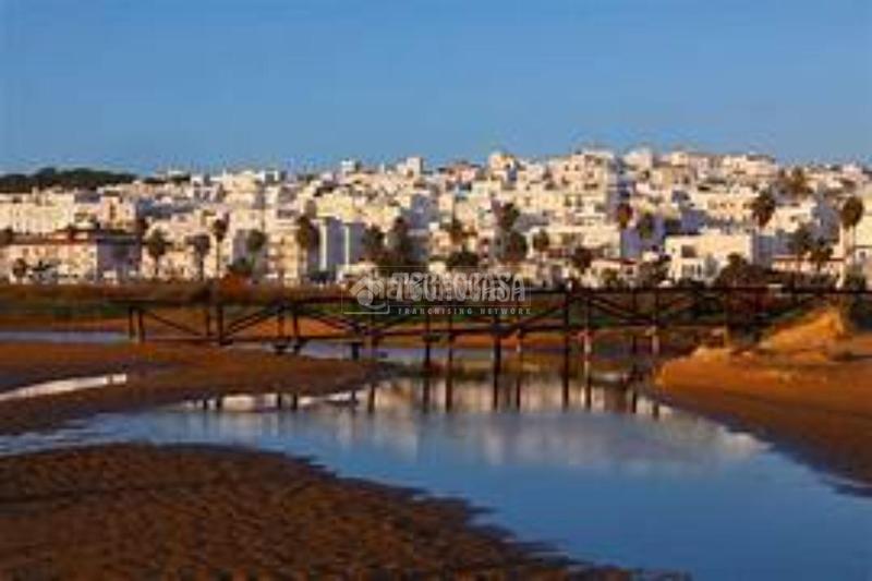 Foto f088f3fc-8d79-44a0-93f6-7186dfb2834f. Maison avec parking dans Conil Conil de la Frontera