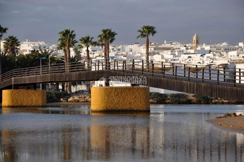 Foto 648ea4bf-2cb6-4b90-b397-04450193fdba. Piso  en venta en Conil Conil de la Frontera