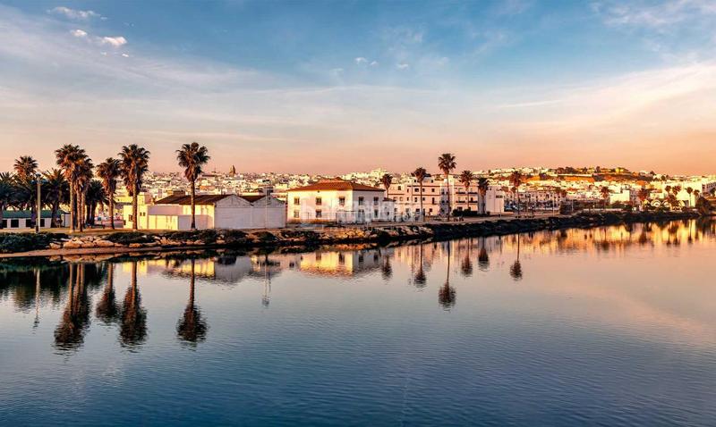 Foto 9a6917c0-d29f-49fd-bef0-d46b98e2b00b. Piso  en venta en Conil Conil de la Frontera