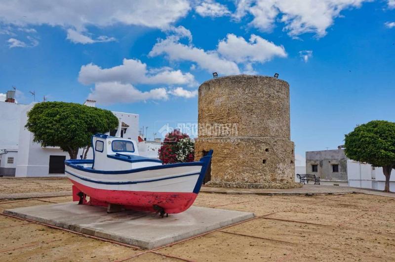 Foto a597d951-f5ba-45a1-8cb7-45b56ee141e3. Piso  en venta en Conil Conil de la Frontera
