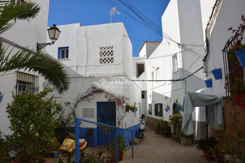 Foto c7ebe86f-3bff-4cd2-9506-1863e393aa77. Etagenwohnung mit heizung pool in Conil Conil de la Frontera