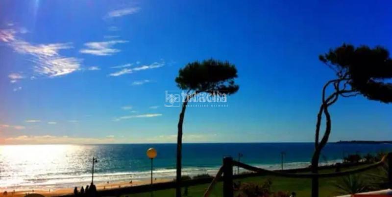 Foto 474aa8af-4d3f-4e85-8ee4-ef19808dd808. Àtic amb calefacció a Conil Conil de la Frontera