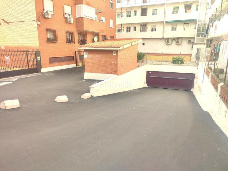 Foto e6113d2b-06f1-4ccb-9d34-7f40675ef57e. Parking coche boxplaza de garaje en venta en Portazgo Madrid