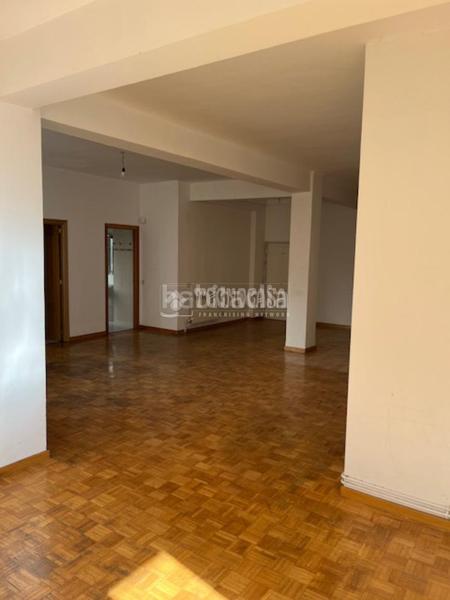 Foto b04fa600-c51e-4a43-8da1-44267f2d7ef3. Miete etagenwohnung in Palacio Madrid