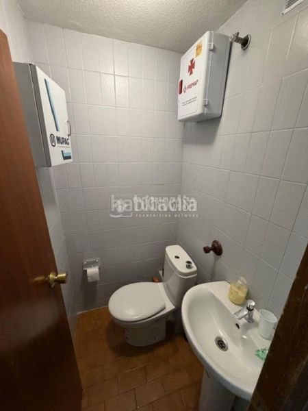 Foto 3d0bc548-b7fa-45f0-b86d-420046d55bca. Local comercial a Sol Madrid