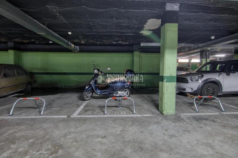 Foto 36e9e489-a1c6-43d7-a0ec-3dc94d799eee. Car parking in La Victoria - Puente Jardín Valladolid