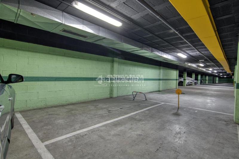 Foto 550f0a55-6a79-47af-983b-c7278af13af9. Car parking in La Victoria - Puente Jardín Valladolid