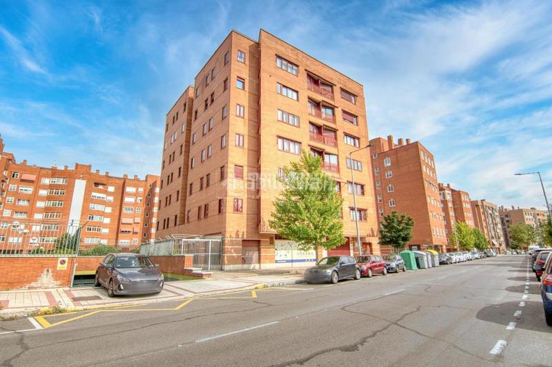 Foto 9ee798b7-fcf2-4159-bcf7-5e29afdbd8d5. Car parking in La Victoria - Puente Jardín Valladolid