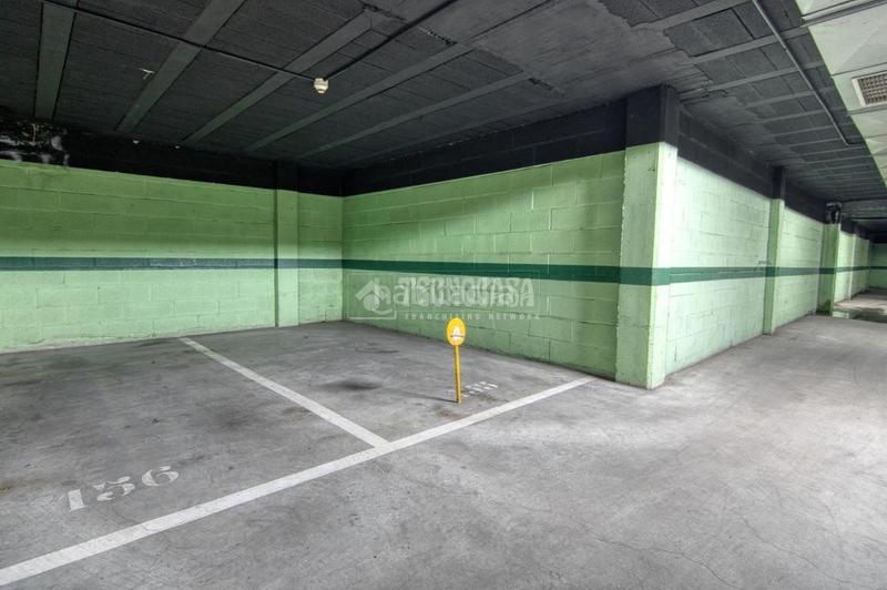 Foto 9f8a8a09-376a-4ce9-b594-a09d860ee2bc. Car parking in La Victoria - Puente Jardín Valladolid