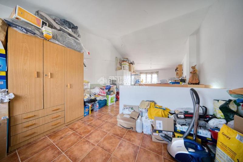 Foto 9151606a-2435-4410-b313-dd820f59969a. Towny house with heating parking in Cigales