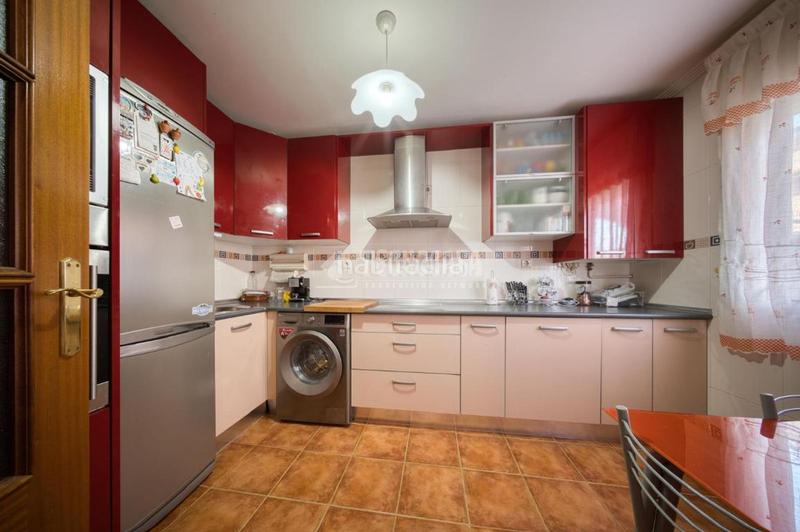 Foto fae08ca1-d5f2-400c-a7fa-0f23ec973b88. Towny house with heating parking in Cigales