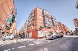 Pis a La Victoria - Puente Jardín. Piso en venta en valladolid