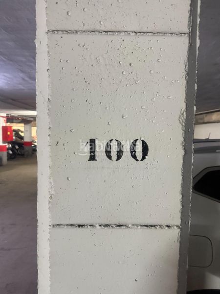 Foto 2e781319-6676-488a-855e-fbaac0616aad. Aparcament cotxe a San Isidro Madrid