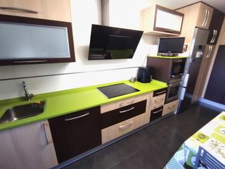 Appartamento in Avenida alcalde valentín niño 31. Piso nuevo, 2 dormitorios, buen salón, moderno con garaje y tras