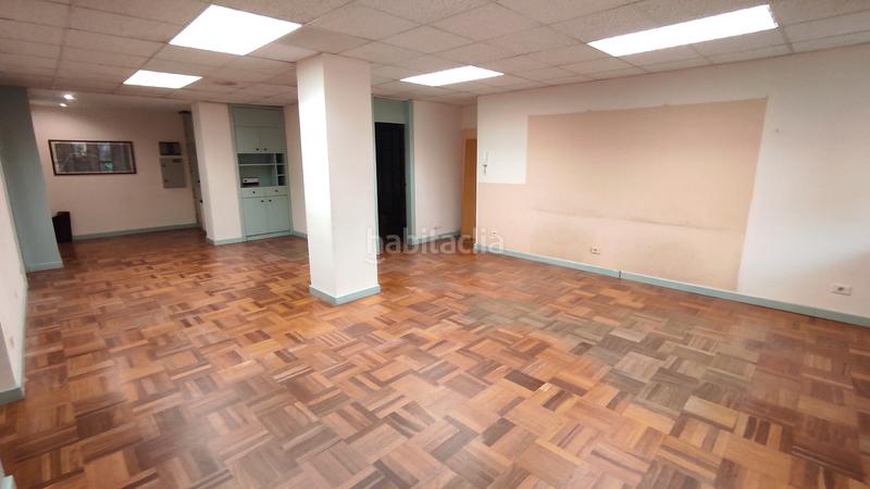 Foto 92ca782a-6674-452c-ae9d-356518a16aa8. Alquiler local comercial fantastico local en entreplanta, con varias estancias en Burgos