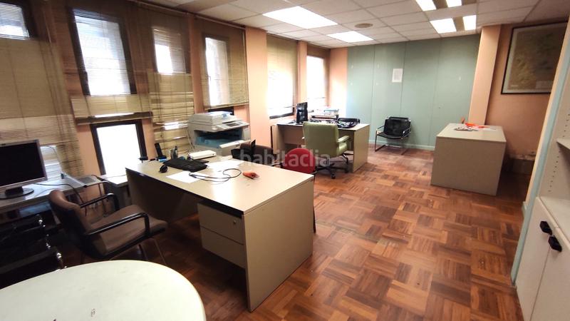 Foto 848eb971-be31-4165-bae2-50d52d51592a. Rent business premise with heating in Reyes Católicos Burgos