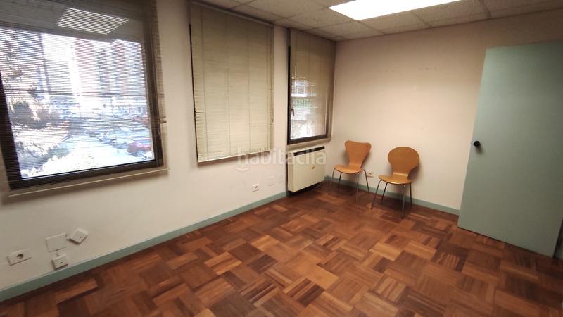 Foto 8dd5426d-7fe1-4605-a3bd-d9869cd1e30d. Rent business premise with heating in Reyes Católicos Burgos