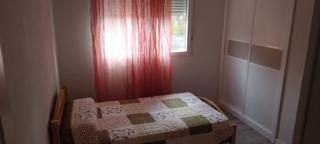 Miete Etagenwohnung in Calle pedro sanz abad 23. Fantastico y amplio piso de 3 amplios dormitorios con 2 baños