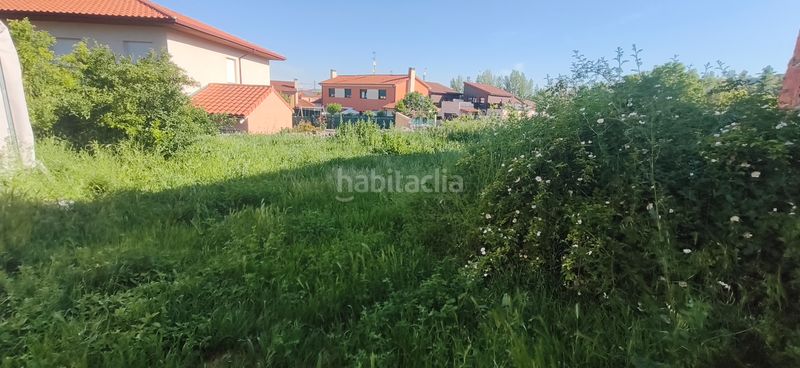 Foto 17aa0838-9d1c-4825-8dc4-cd945a375271. Terreny residencial a Buniel