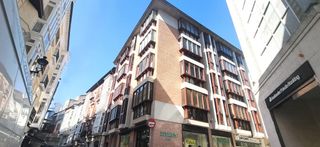Apartament  Calle san carlos 4. Centrico, con trastero, estructura de hormigon