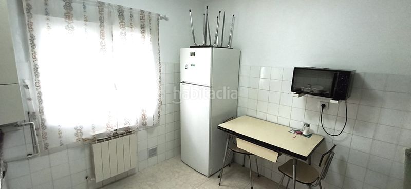Foto ddb56de5-f5b1-4915-9767-5b411d68f7bd. Pis amb calefacció a Villafría - La Ventilla - Castañares Burgos