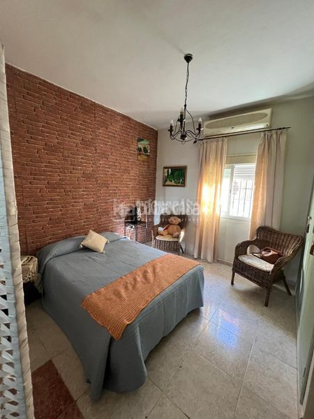 Foto 12db9d81-4d5f-4dbd-923e-ea123495dfc8. Casa a Torreblanca Sevilla