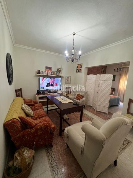 Foto d18c6253-299d-4afd-97f0-23751a18c3c7. Casa a Torreblanca Sevilla