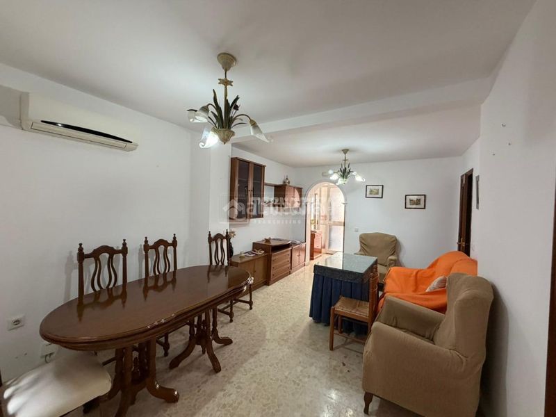 Foto f14cd05a-498d-4c18-8160-75c69f11ca12. Casa a Torreblanca Sevilla